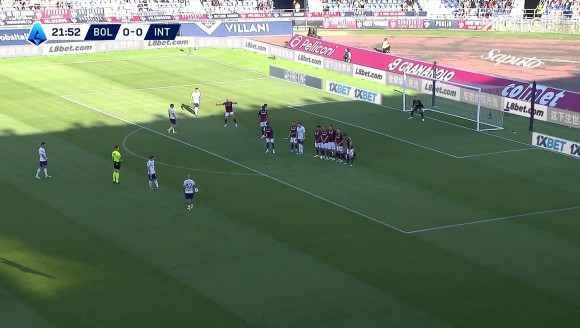圆月弯刀！迪马尔科任意球直接破门！国米客场1-0领先！